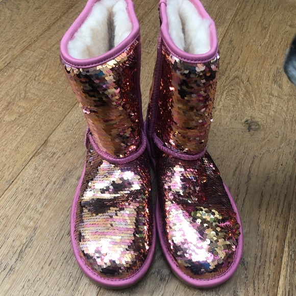 New UGG Classic Short Sequin Boot, Pink Sparkly Boots, UGGs w Sequins, … - Picture 4 of 11